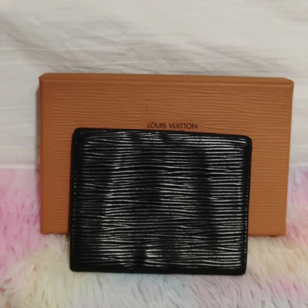 SALE! Authentic Louis Vuitton Black Epi Coin & Card Purse Vintage Wallet Unisex - Picture 6 of 13
